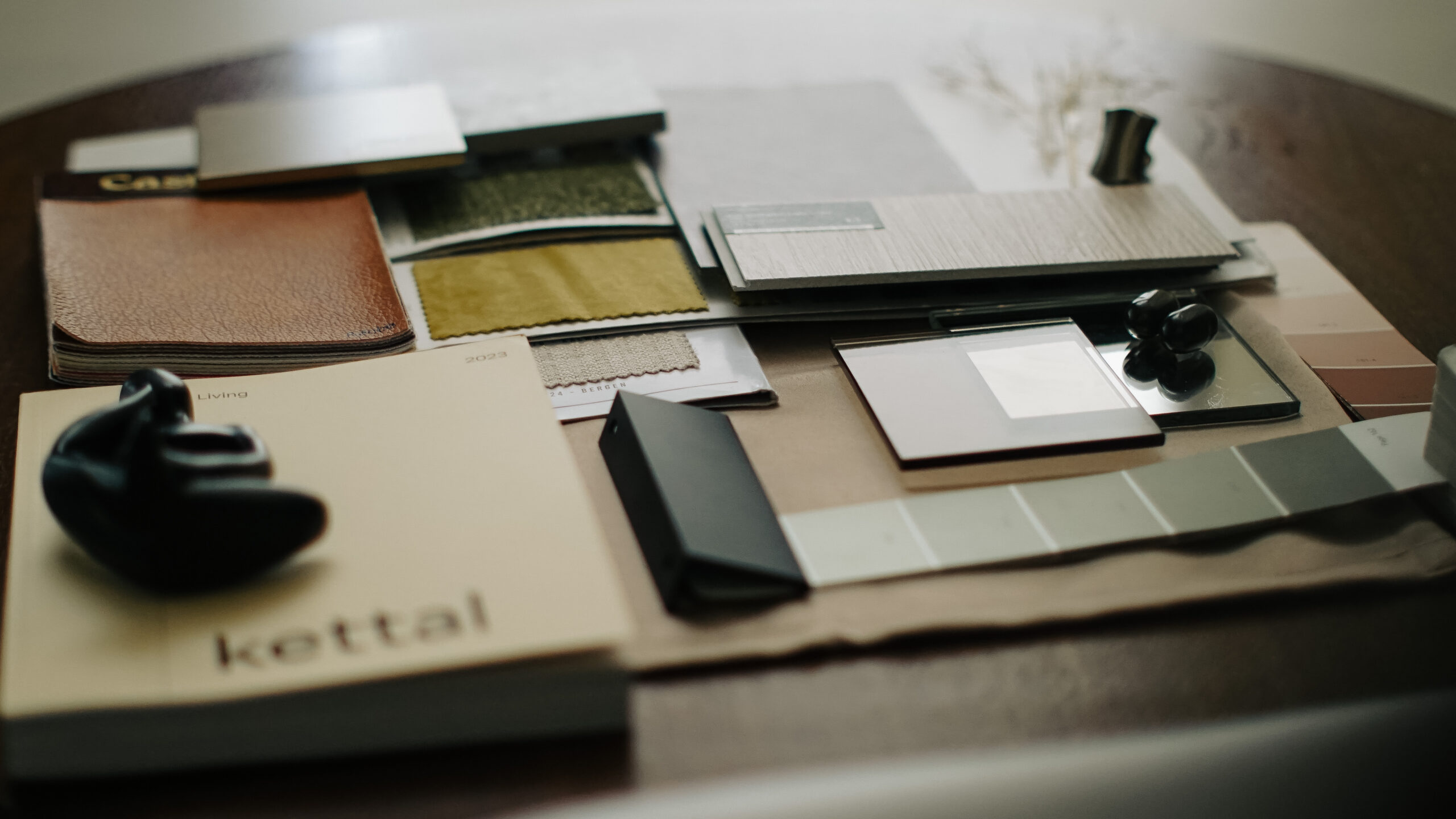 #4 EAMES - Lagio.id