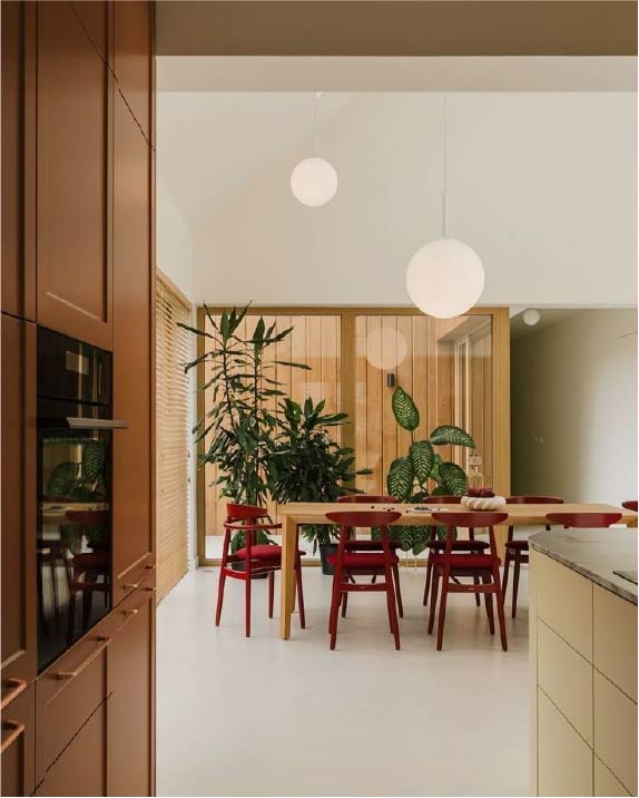#4 EAMES - Lagio.id