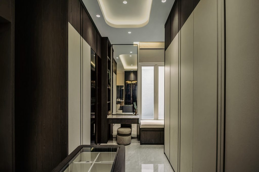 Project Mrs. C, interior di Kota Wisata, West Java - Lagio.id