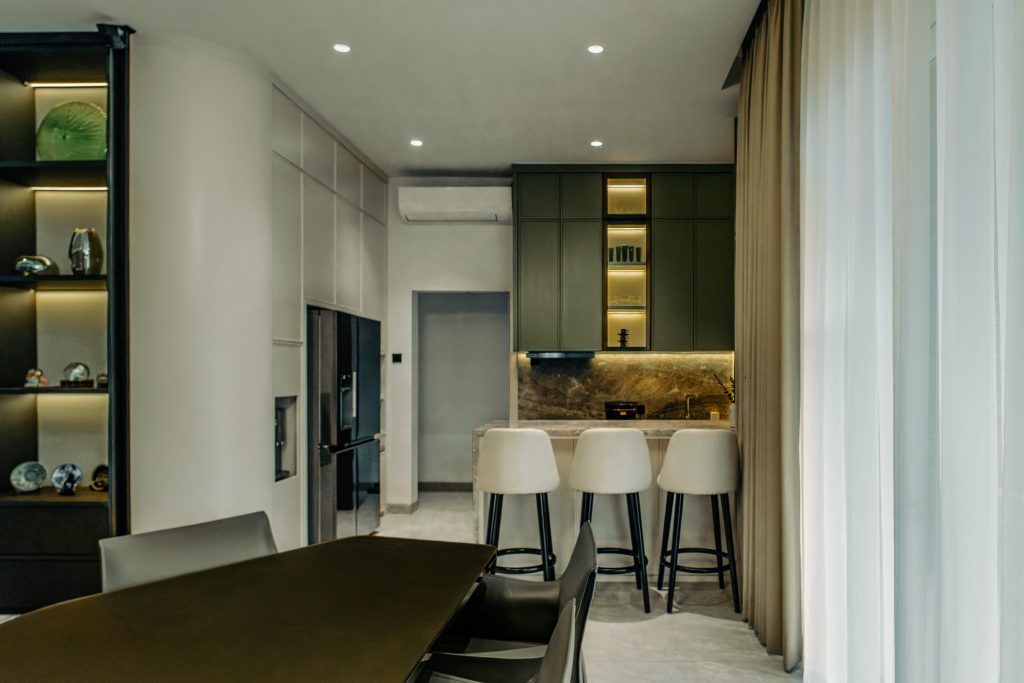 Project Mrs. C, interior di Kota Wisata, West Java - Lagio.id