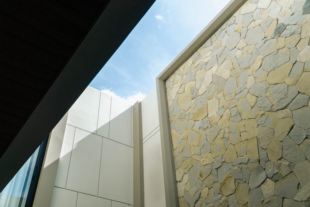 Project Mrs. E, interior di Kota Wisata, Cibubur - Lagio.id